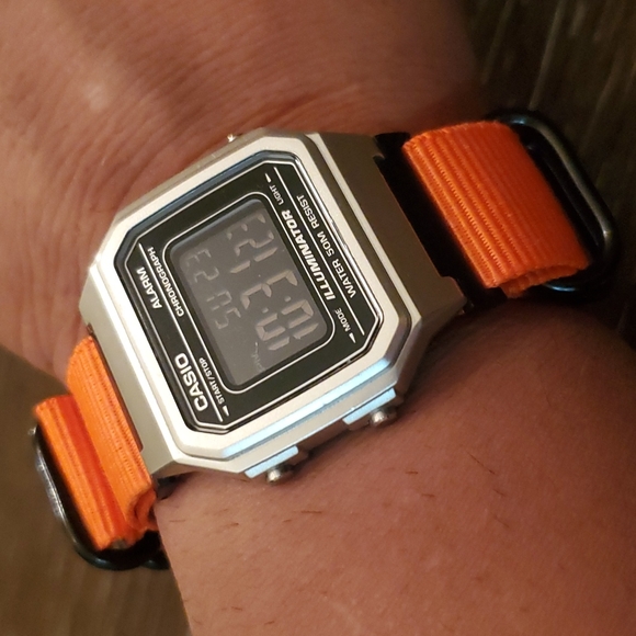 Casio W217H Chronograph Alarm Mens Watch - Picture 6 of 10